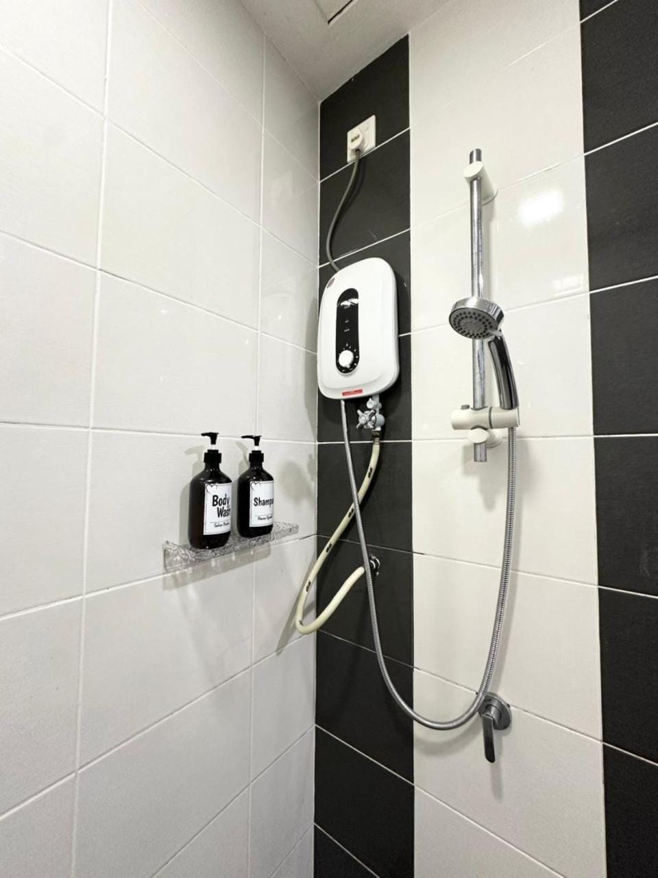 Shower, Bathroom, heating