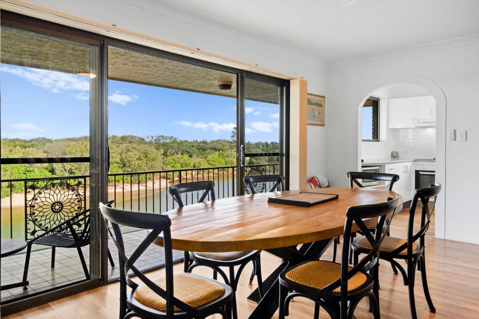 Patio, Day, Natural landscape, View (from property/room), Balcony/Terrace, Kitchen or kitchenette, Dining area