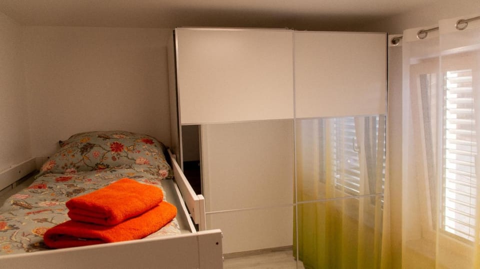 Bed, Bedroom, bunk bed, wardrobe