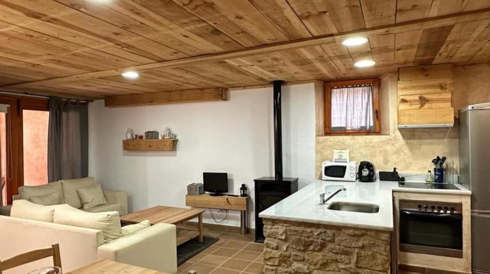 Apartament rústic Apartment in Baix Empordà