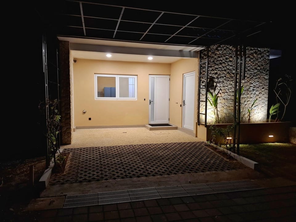 Property building, Night
