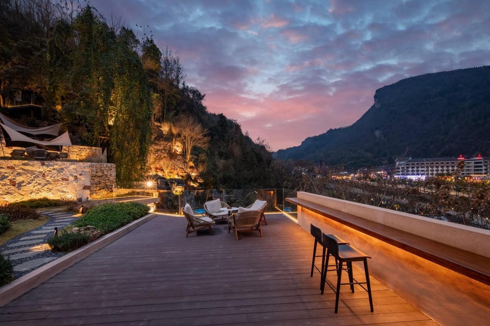 Property building, Balcony/Terrace