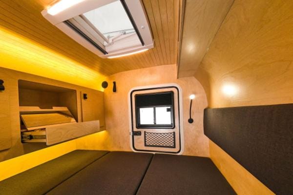 mini caravane teardrop Campground/ 
RV Resort in Hauts-de-France