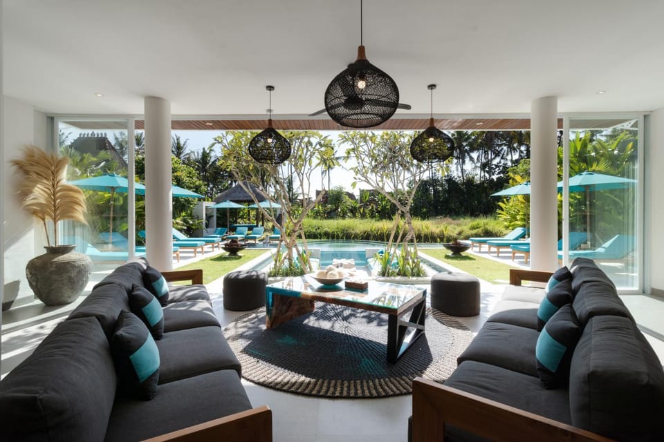 Day, Seating area, Garden view