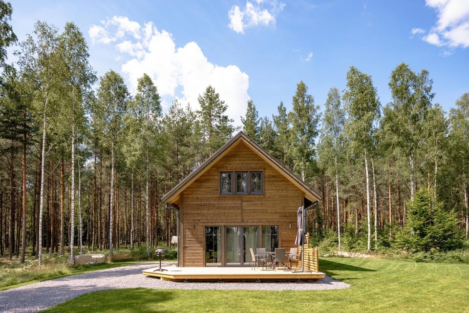 Property building, Day, Natural landscape, Garden, Garden view