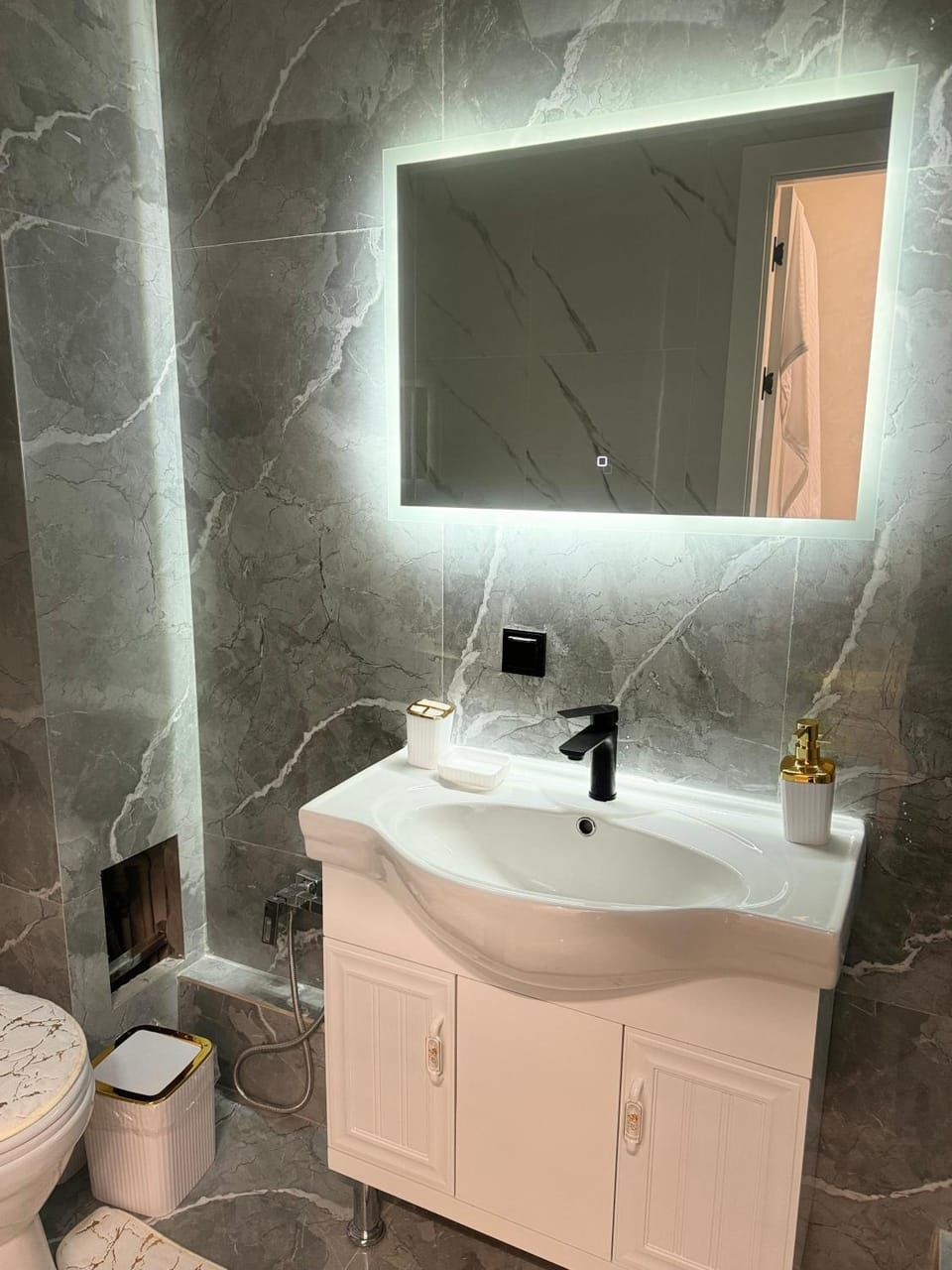 Аль-Фараби Apartment in Kazakhstan