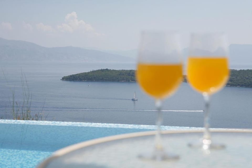 Day, Sea view, Swimming pool