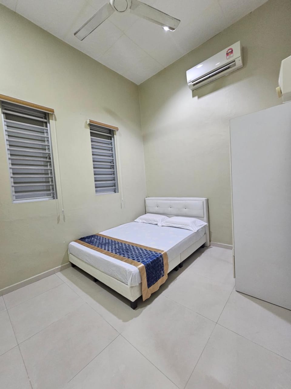 Warni Villa 197 Whole Or Room Vacation rental in Johor