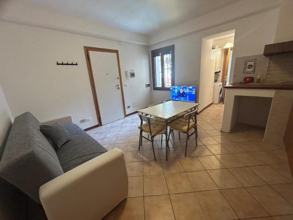 Living Apartment-Centro Storico-Autodromo Apartment in Imola