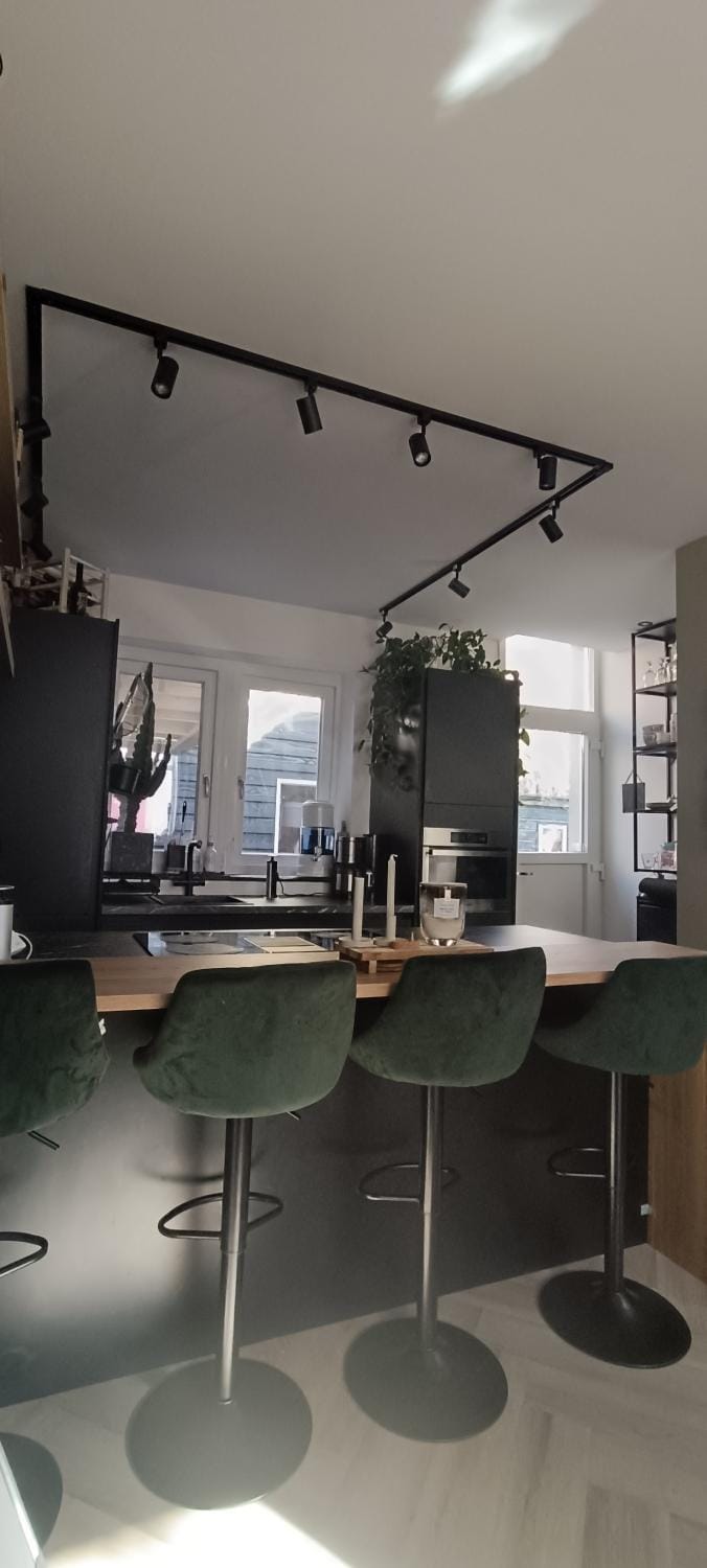 Coffee/tea facilities, Kitchen or kitchenette