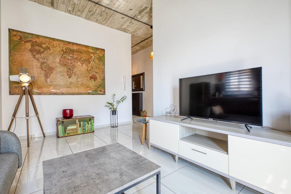 Stylish & Modern 1-Bedroom top floor unit in Gżira by SF Homes Apartment in Sliema