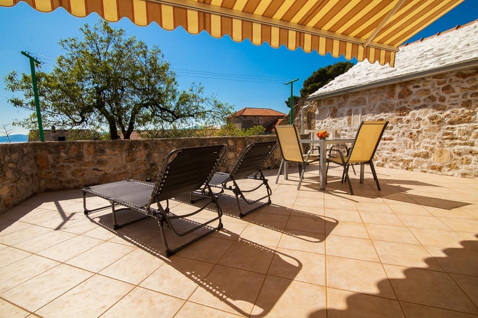 Patio, Balcony/Terrace, sunbed