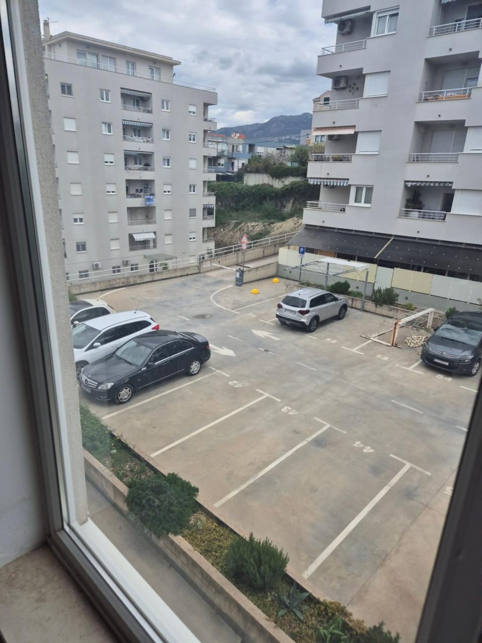 Property building, Street view, Inner courtyard view, Parking