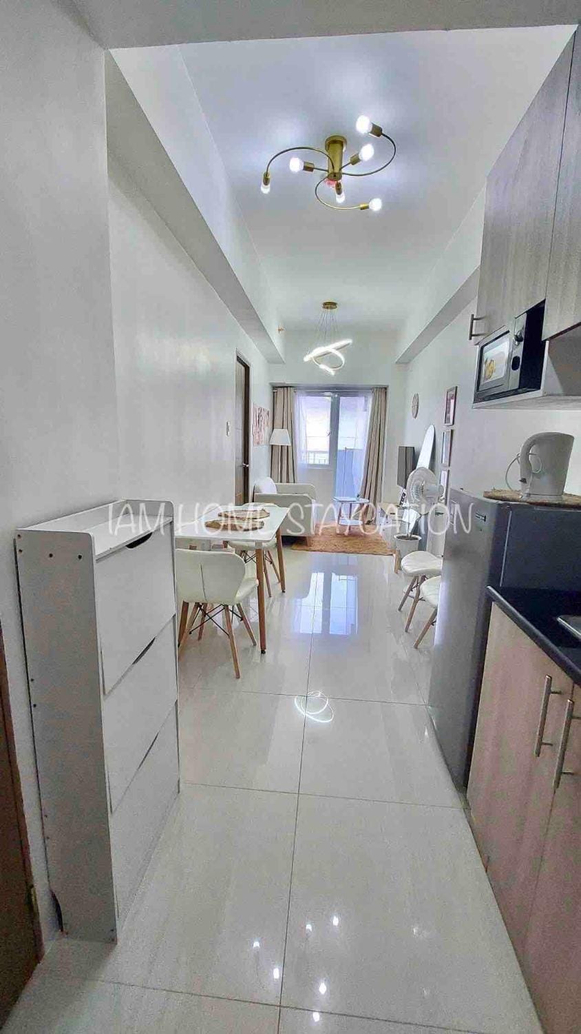 Staycation in Manila near NAIA Airport Apartment in Las Pinas