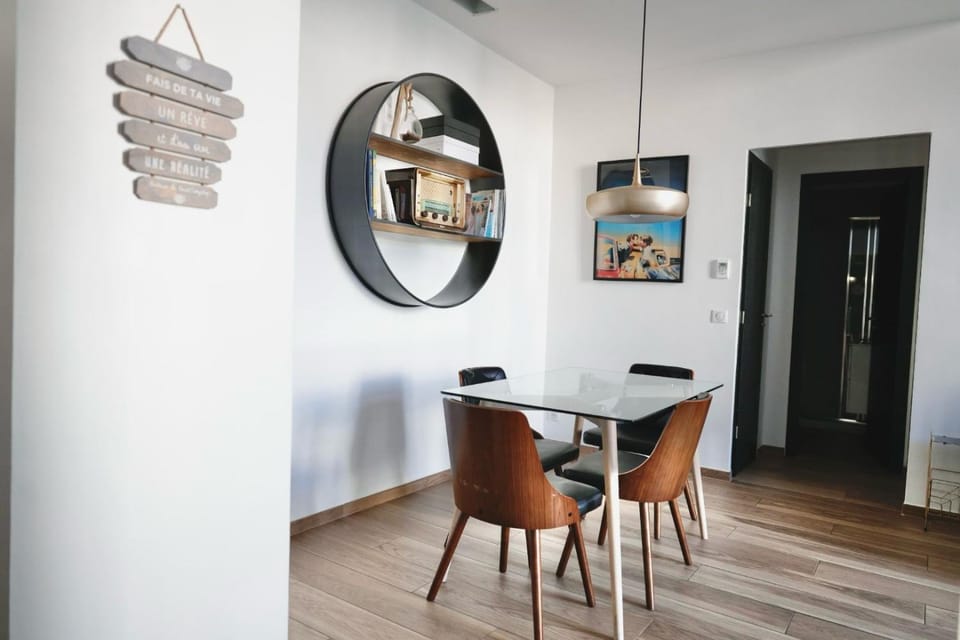 2 Pieces bourgeois centre de Cannes 4 couchages une pépite Apartment in Cannes