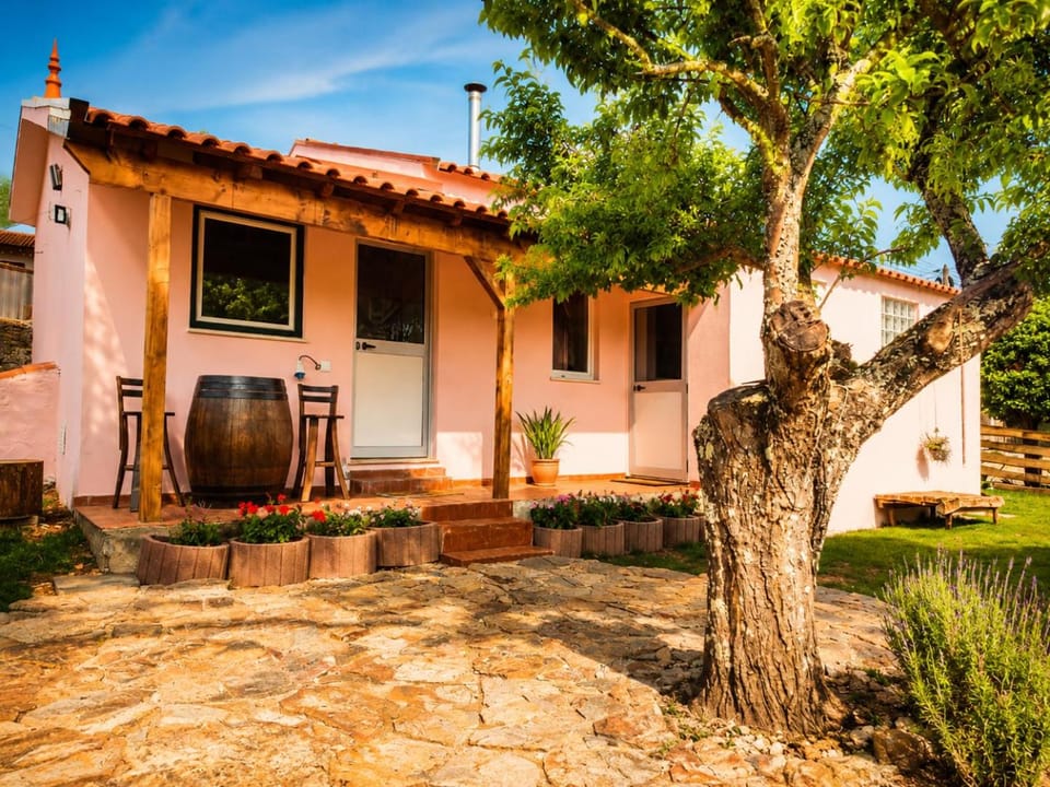 Casa dos Caseiros N2 Chalet in Coimbra District, Portugal