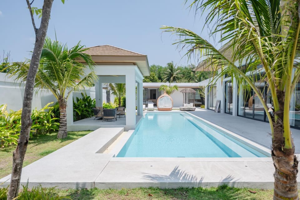 Garden, Garden view, Pool view, Swimming pool