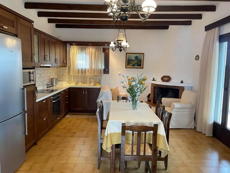 Casa de Alegria House in Euboea