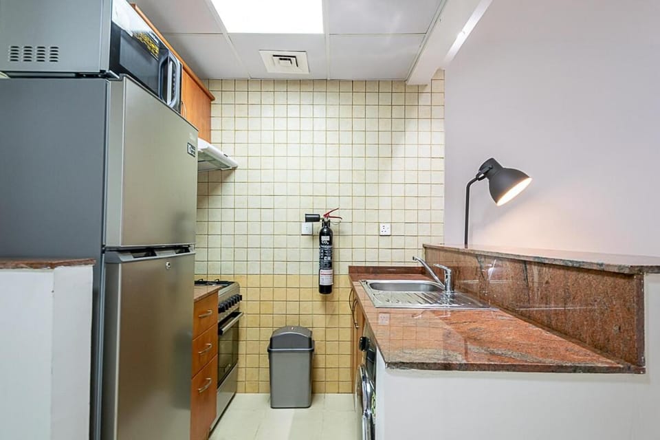 Cozy Chic Studio l Next to Marina Mall Apartment in Dubai