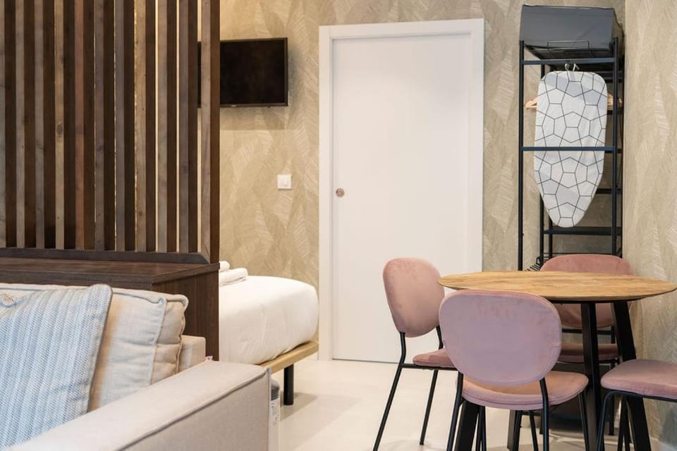 VLC HOST - Palleter Apartment in Valencia