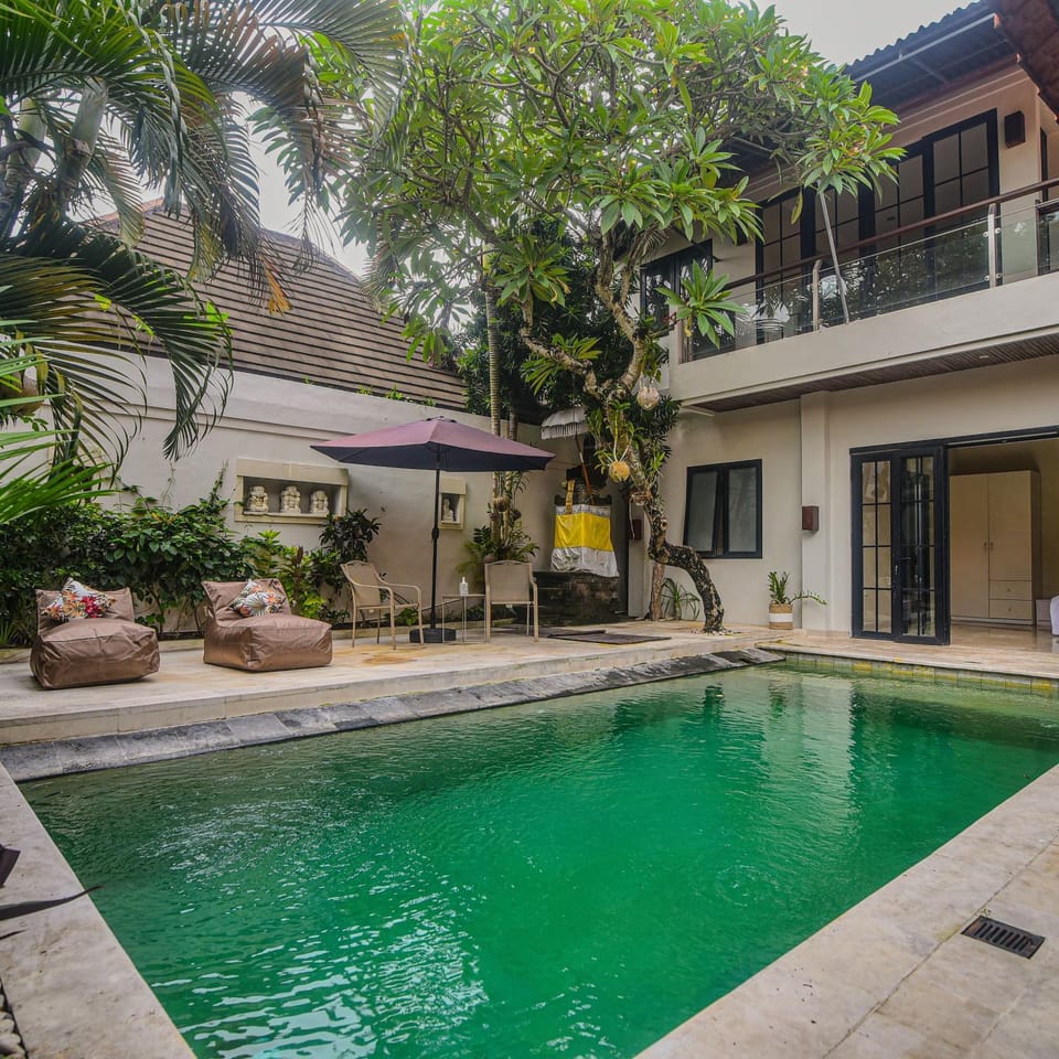 Garden, Swimming pool