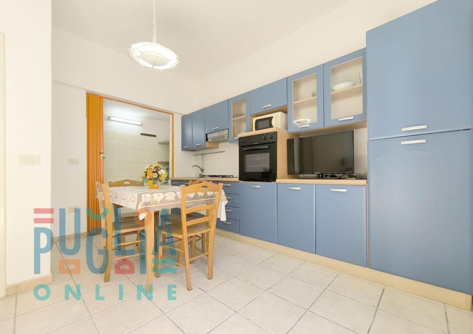 Kitchen or kitchenette, Living room, Dining area, minibar, oven, pet friendly, stove, kitchen