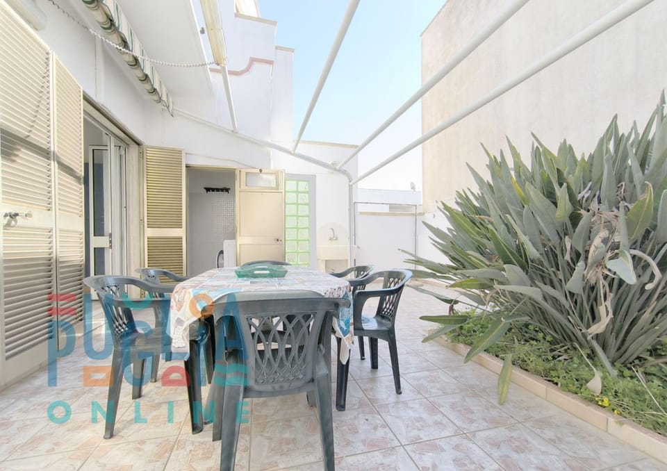 Property building, Patio, Day, View (from property/room), Balcony/Terrace, Dining area