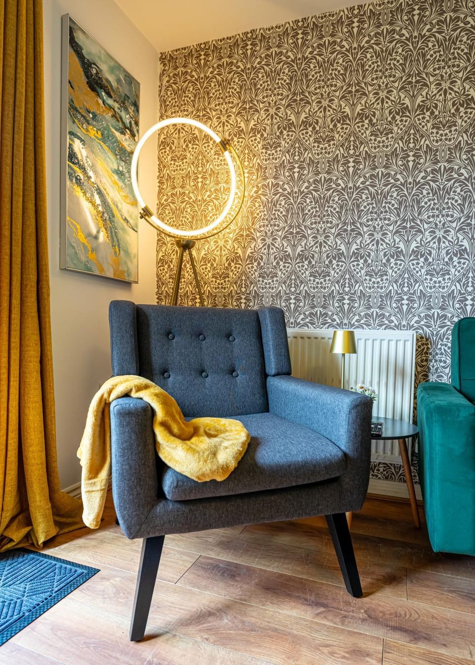 Living room, Seating area