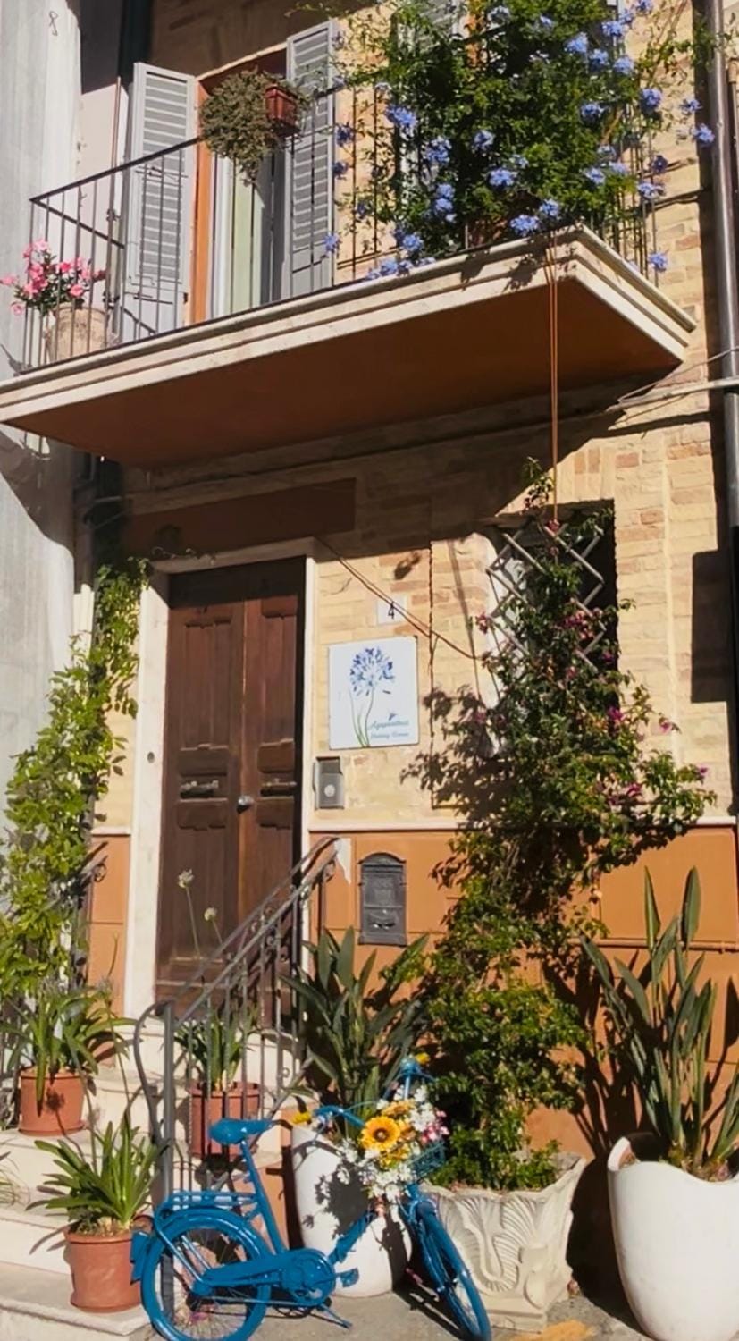 Agapanthus Bed and Breakfast in Marche