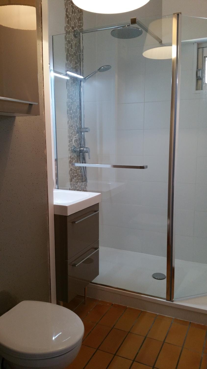 Shower, Toilet, Bathroom