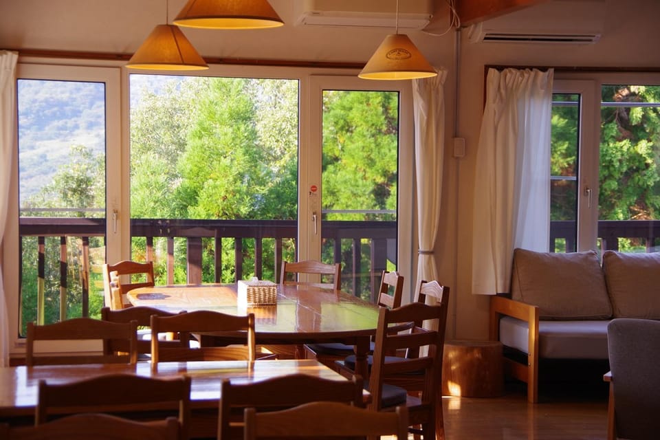 Communal lounge/ TV room, Natural landscape, View (from property/room), Dining area