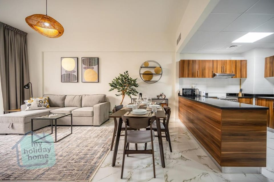 Kitchen or kitchenette, Living room, Dining area