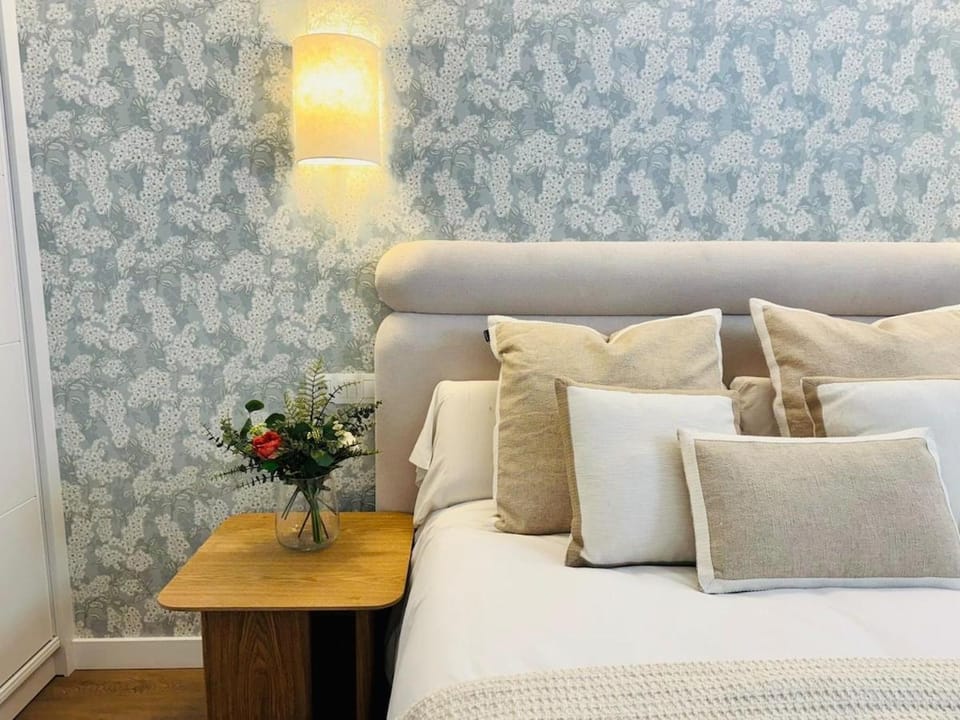 NEW Carihuela Park Luxury close to beach Apartment in Torremolinos