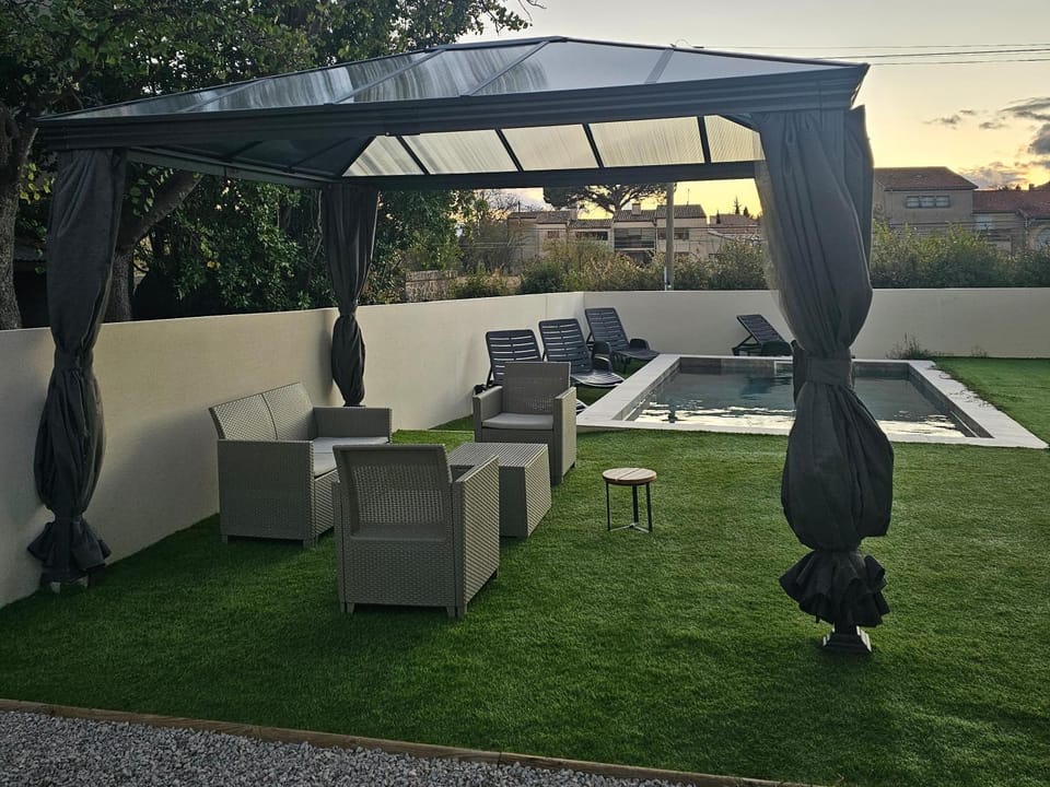 Beautiful House, Villa, Pool VILLA AZURE PISCINE Villa in Occitanie