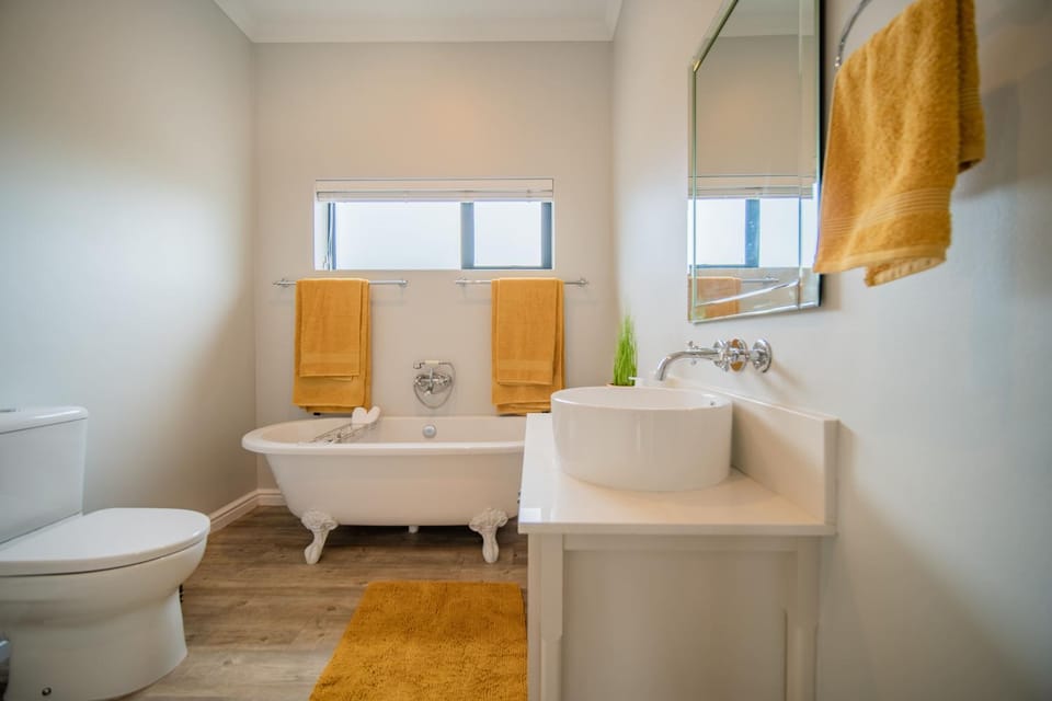 Bathroom, Public Bath