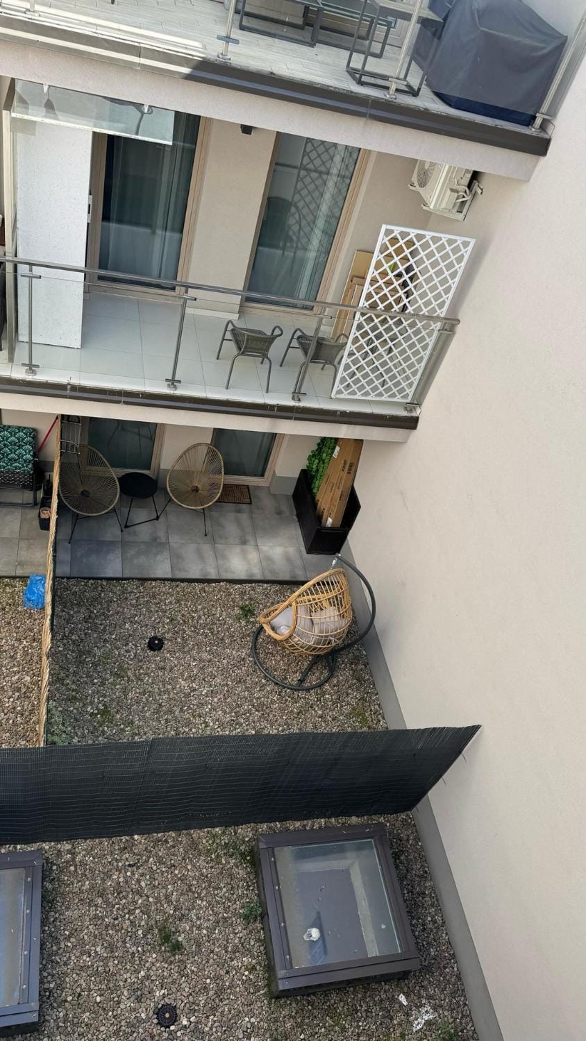 Cubicle 22 Garden & Free Parking Apartment in Krakow