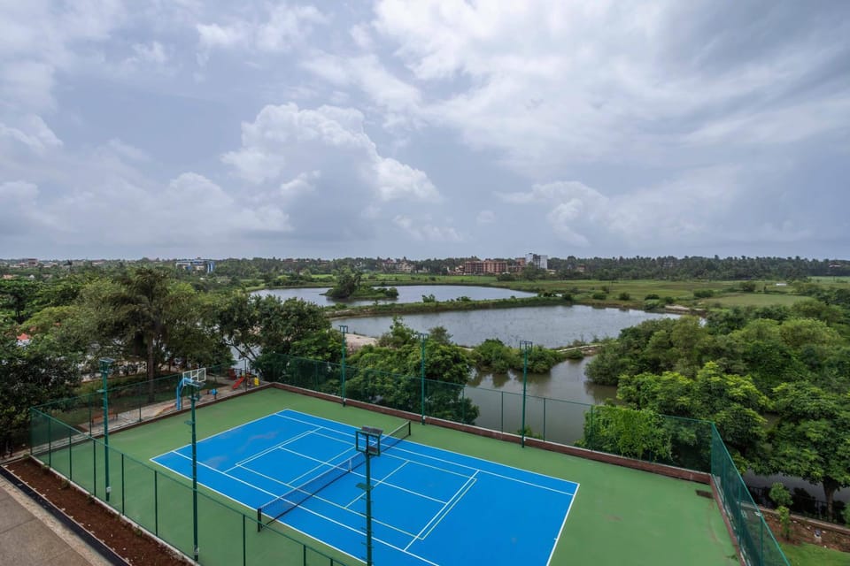 Day, Natural landscape, Tennis court