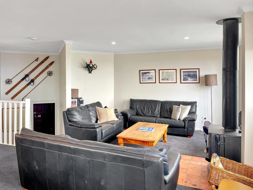 Huski Ski Club Apartment in Mount Buller