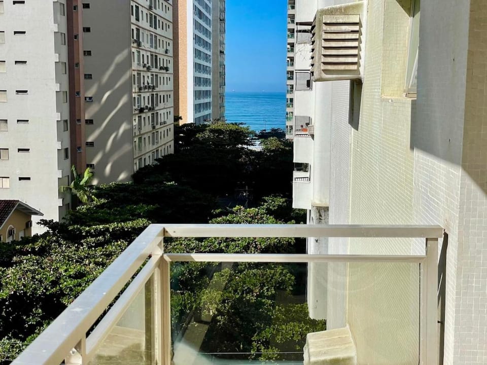 Charmoso, espaçoso, com ar condicionado, 7 hóspedes Apartment in State of São Paulo