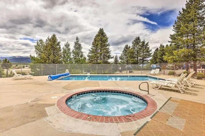 Hot Tub