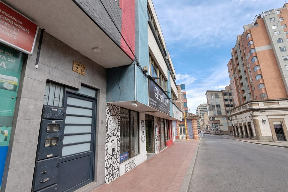Property building, Day, Neighbourhood, Street view
