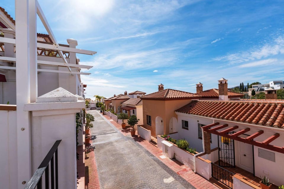 Aljamar 7b Burriana Beach Apartment in Nerja