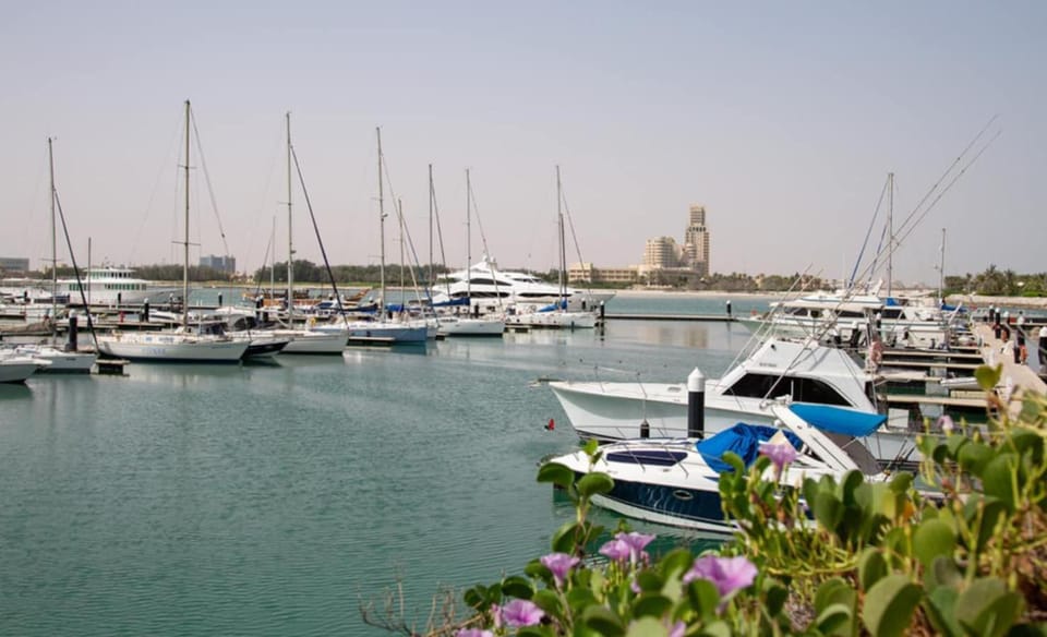 Private Beach 1BR-Yacht Club-WorkSpace-Pool-Gym Apartment in Ras al Khaimah