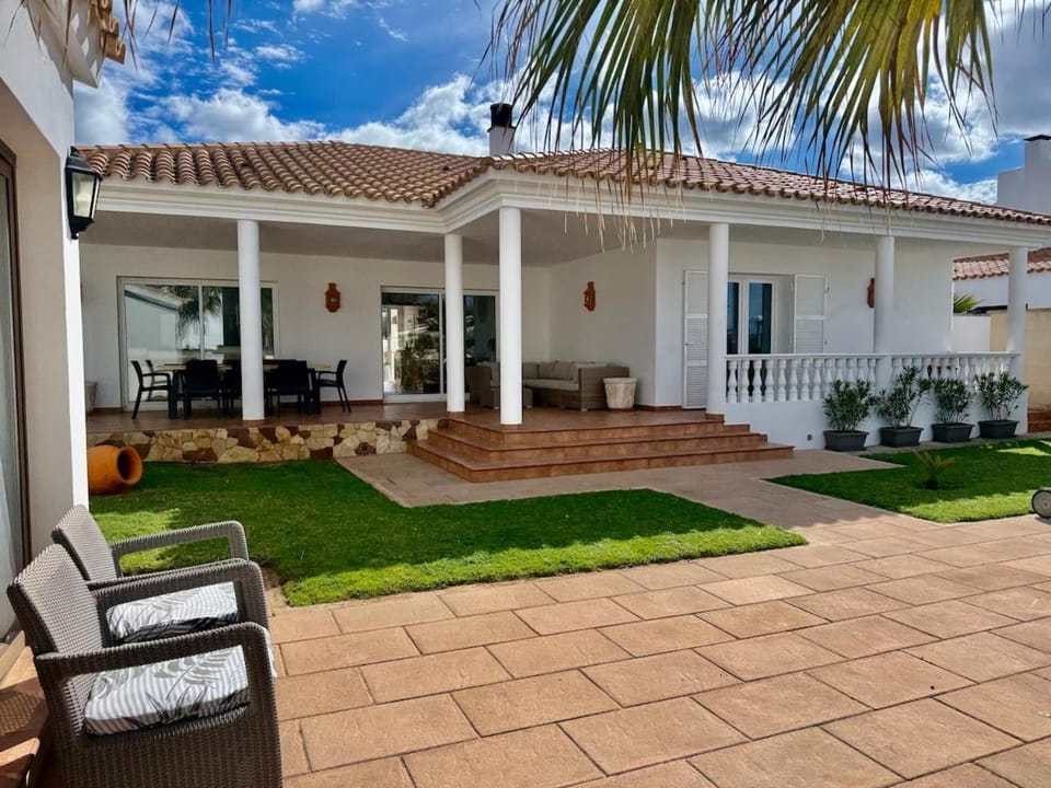 Property building, Garden
