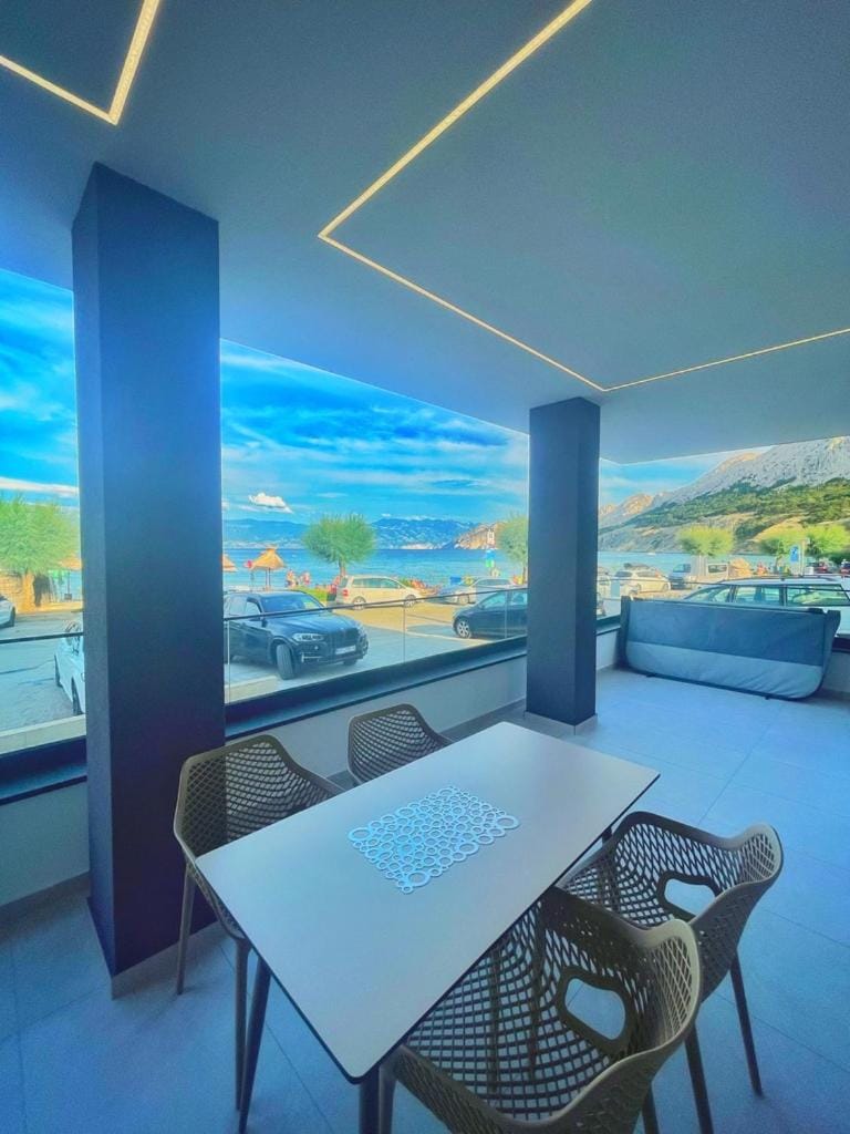 Seating area, Mountain view, Sea view