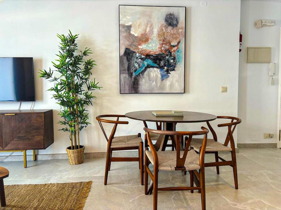 Renovated 2 bedroom in Nerja Center, Carabeo area Apartment in Nerja