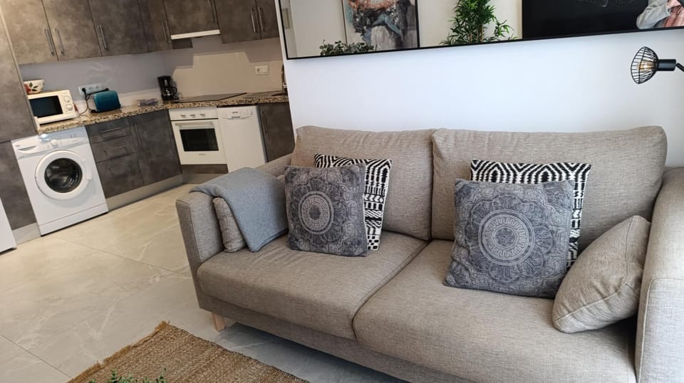 Renovated 2 bedroom in Nerja Center, Carabeo area Apartment in Nerja