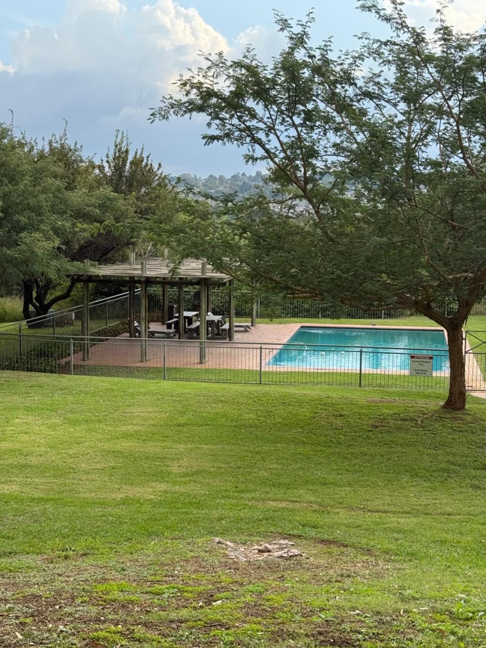 Jackal Luxury Escape Apartment in Roodepoort