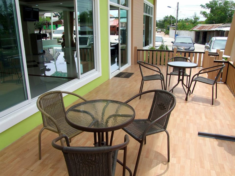Ruan Rim Nam Hotel in Laos