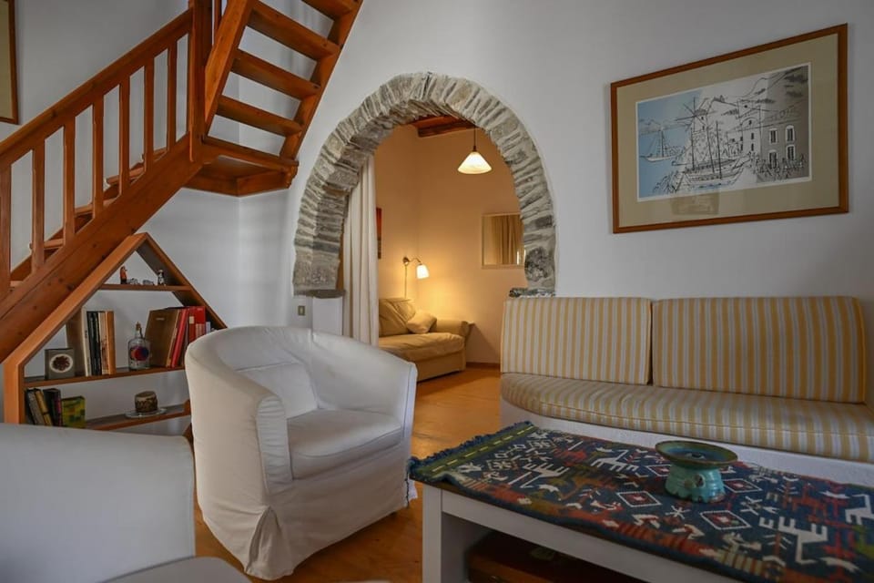 Jolandas Castle House Apartment in Naxos